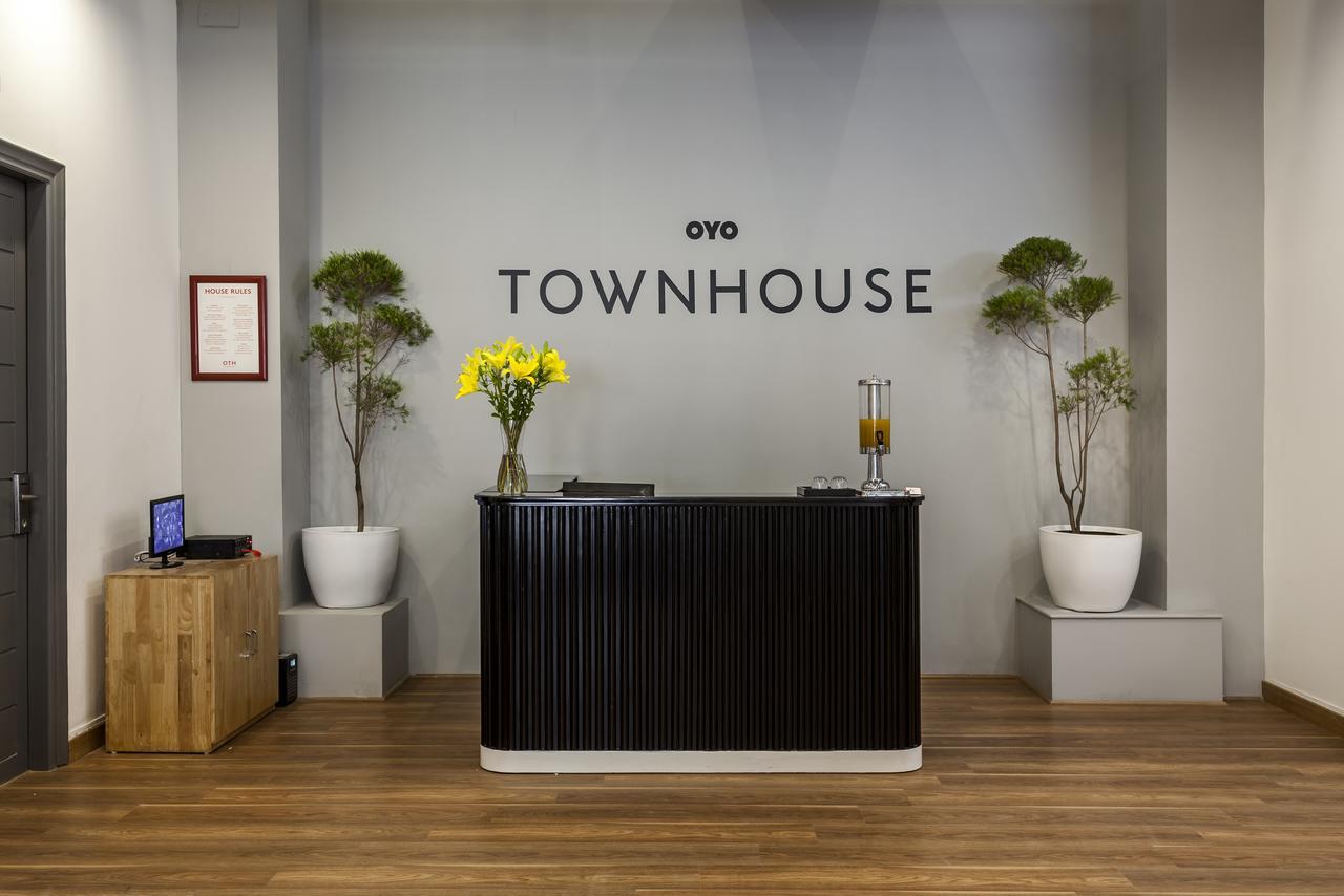Oyo Townhouse 010 La Paradise New Delhi Ngoại thất bức ảnh