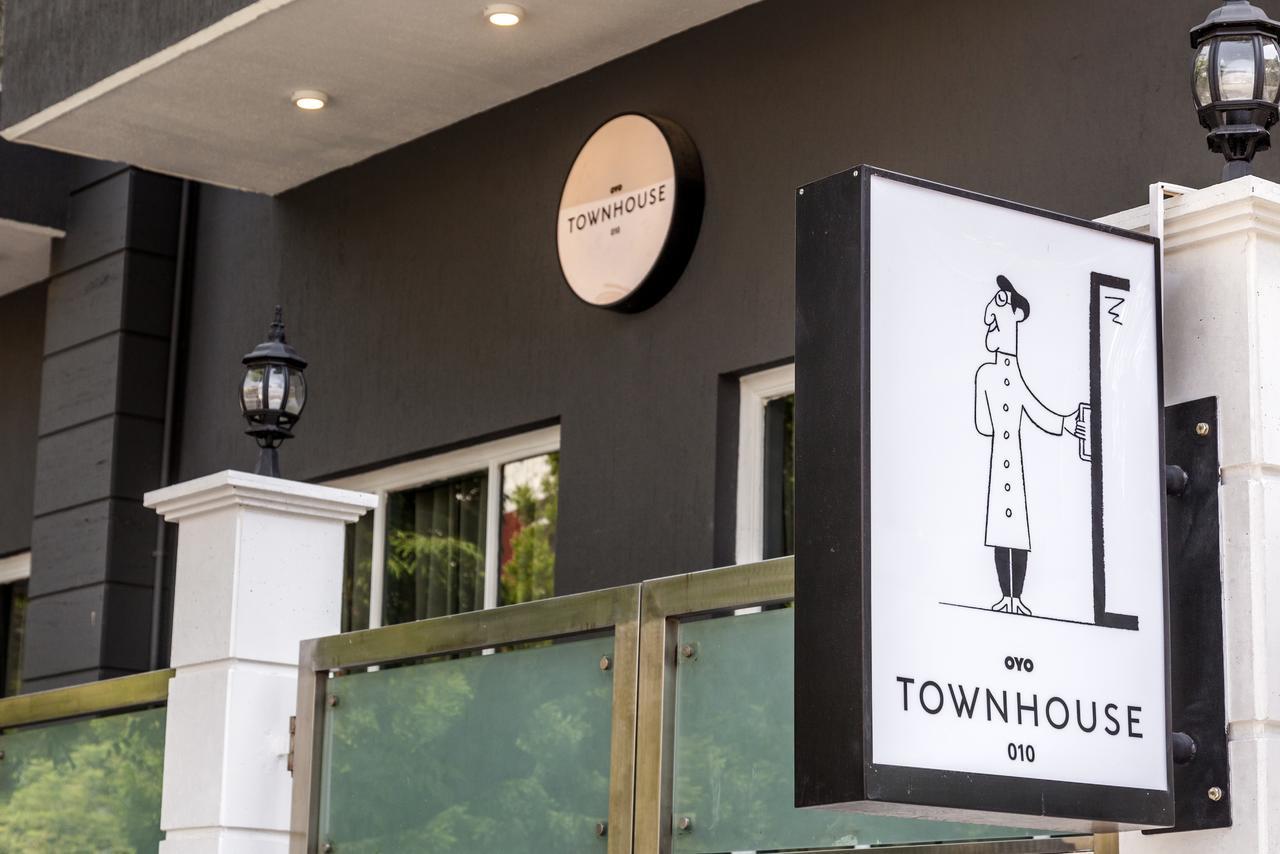 Oyo Townhouse 010 La Paradise New Delhi Ngoại thất bức ảnh